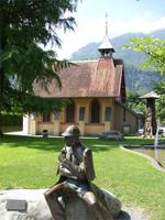 Tag 2 - 2- Fotostopp bei Sherlock Holmes in Meiringen (1) &ndash; &copy; Sabine Heitzer (Eberhardt TRAVEL)