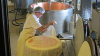 082 Emmental - Besuch in der Emmentaler Schaukäserei &ndash; &copy; Annette Weise (Eberhardt TRAVEL)