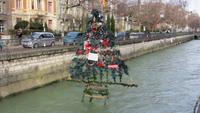 197 Biel - Weihnachtsschmuck über der Aare