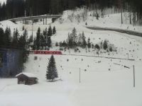 101 Fahrt mit der Arosa-Bahn von Chur nach Arosa &ndash; &copy; Annette Weise (Eberhardt TRAVEL)