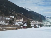 168 Fahrt mit dem Glacier-Express - Kloster Disentis &ndash; &copy; Annette Weise (Eberhardt TRAVEL)