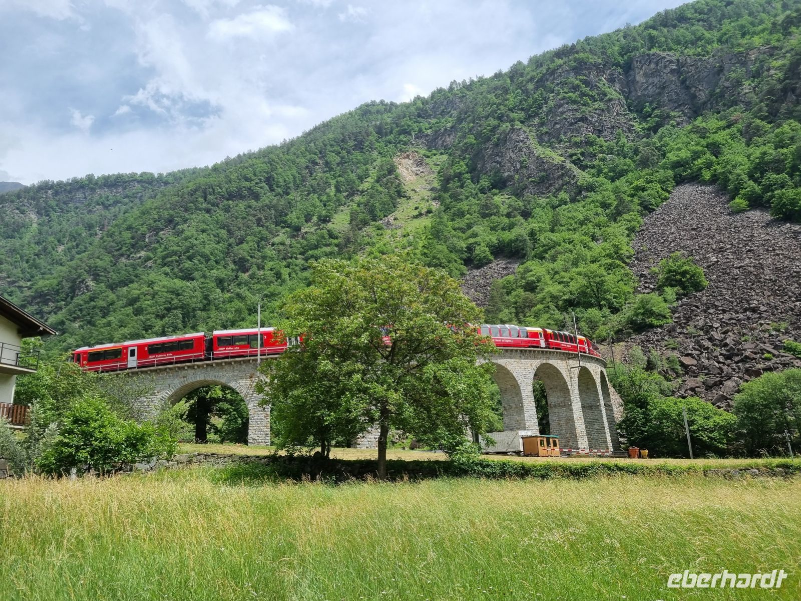 Kreisviadukt von Brusio &ndash; &copy; Katrin Deutschbein (Eberhardt TRAVEL)