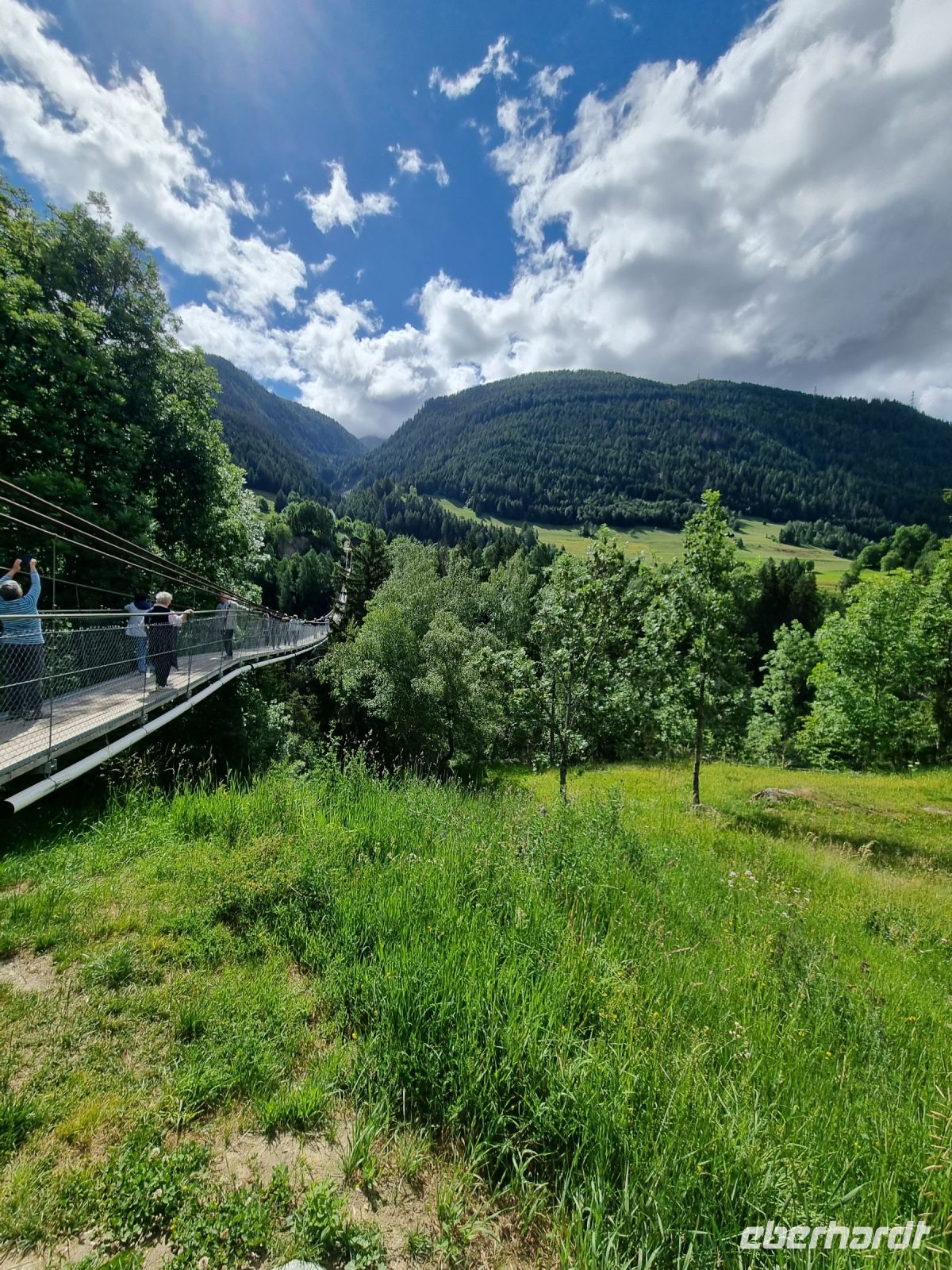Goms-Hängebrücke  &ndash; &copy; Katrin Deutschbein (Eberhardt TRAVEL)