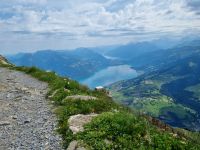 Niesen - Blick auf den Thuner See &ndash; &copy; Katrin Deutschbein (Eberhardt TRAVEL)