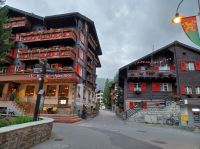 Abendspaziergang durch Zermatt_6.jpg &ndash; &copy; Ute Solf (Eberhardt TRAVEL)