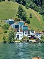 Vierwaldstättersee_Ansichten_moderne Uferbebauung4.jpg &ndash; &copy; Ute Solf (Eberhardt TRAVEL)