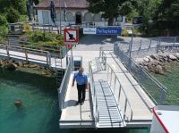 Mit dem Dampfschiff 