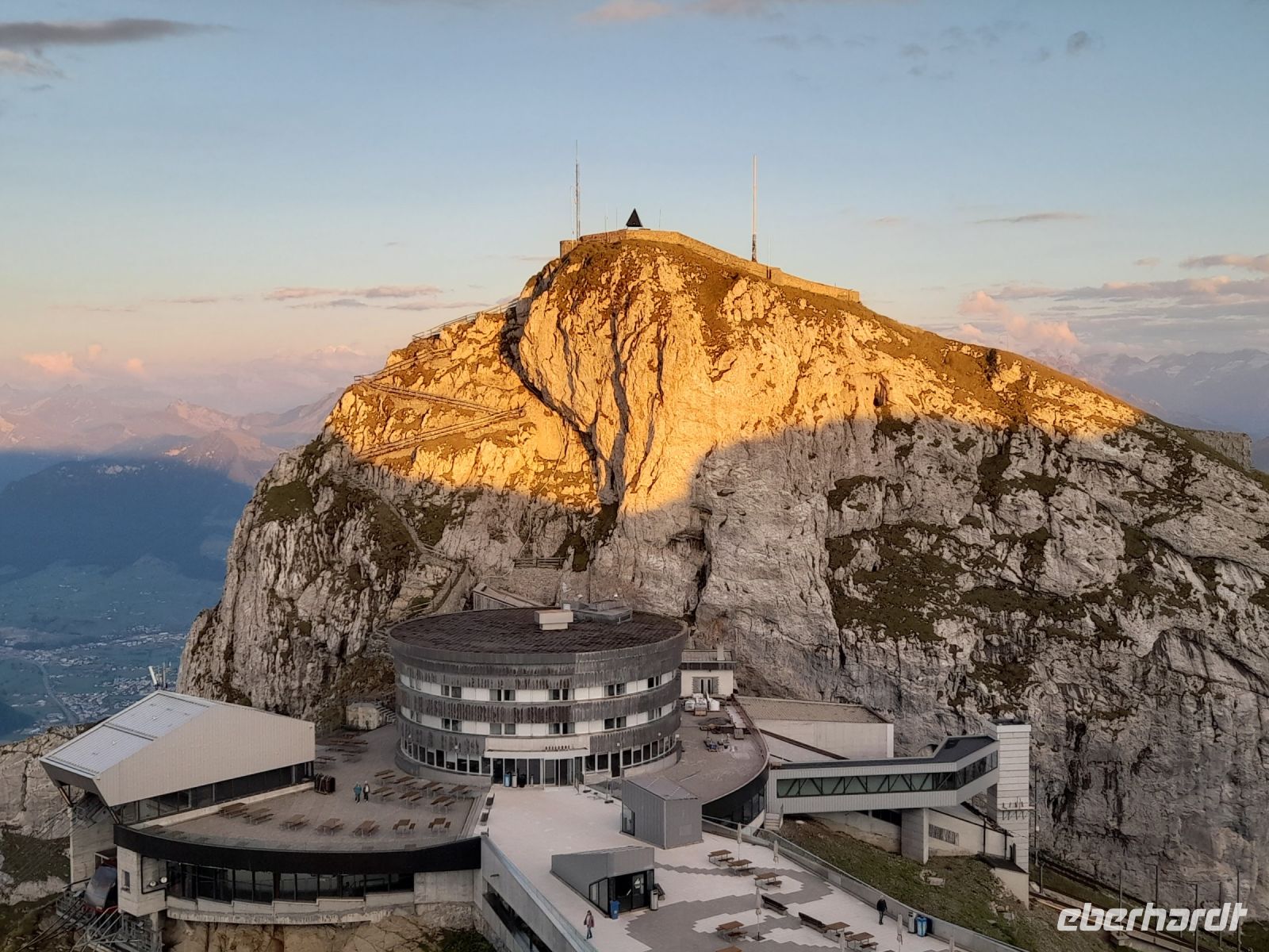 Sonnenuntergang auf dem Pilatus &ndash; &copy; Sinah Witzig (Eberhardt TRAVEL)