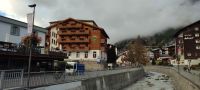 064-Unser-Hotel-Perren-in-Zermatt &ndash; &copy; Johannes Dieter Pfennig (Eberhardt TRAVEL)
