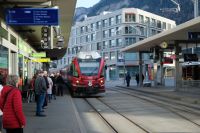 Der Zug nach Arosa kommt &ndash; &copy; Andreas Kunzmann (Eberhardt TRAVEL)