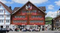 0106 Appenzell - Hotel Säntis am Landsgemeindeplatz &ndash; &copy; Annette Weise (Eberhardt TRAVEL)