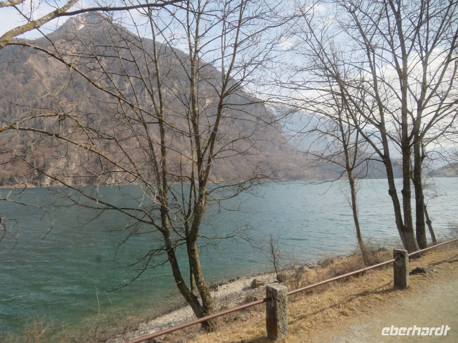 046 Fahrt mit dem Bernina-Express - Lago di Poschiavo &ndash; &copy; Annette Weise (Eberhardt TRAVEL)