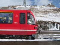 039 Fahrt mit dem Bernina-Express - Stopp Alp Grüm &ndash; &copy; Annette Weise (Eberhardt TRAVEL)