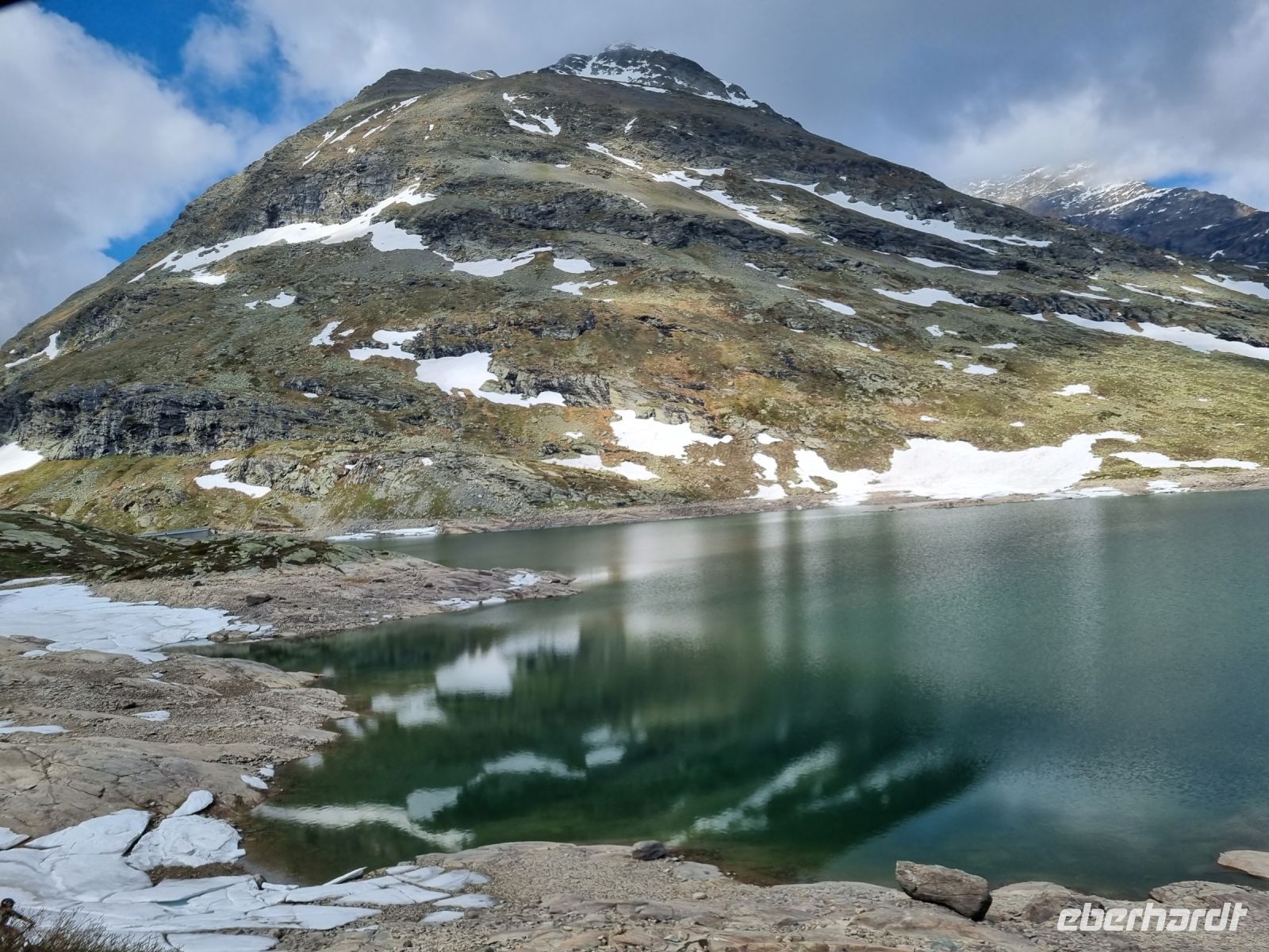 Fahrt mit dem Bernina-Express - Lago Bianco  &ndash; &copy; Katrin Deutschbein (Eberhardt TRAVEL)