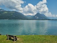 Zugfahrt von Interlaken nach Spiez - Thuner See &ndash; &copy; Katrin Deutschbein (Eberhardt TRAVEL)