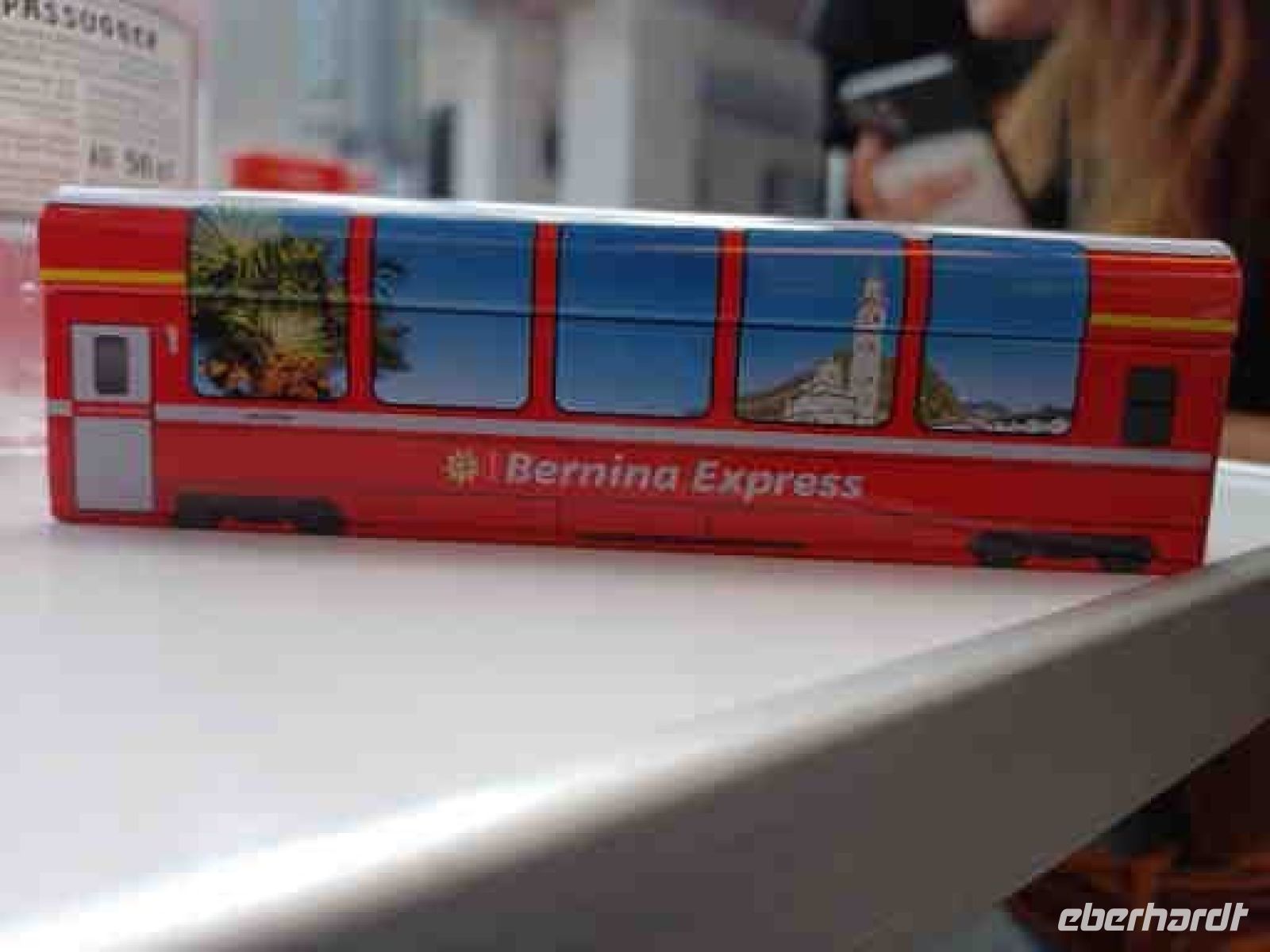 Miniausgabe Berniner Express &ndash; &copy; Ute Solf (Eberhardt TRAVEL)