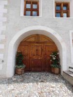 Zuoz-Engadiner Haus,Holzportal &ndash; &copy; Ute Solf (Eberhardt TRAVEL)