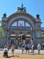188  Luzern - Bahnhofsvorplatz &ndash; &copy; Annette Weise (Eberhardt TRAVEL)