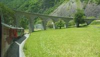 Kreisviadukt des Bernino Express &ndash; &copy; Sandra Rößle (Eberhardt TRAVEL)