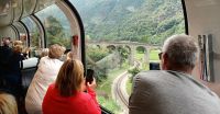 Eberhardt-Reisegruppe am Kreisviadukt Brusio &ndash; &copy; Steffen Mucke (Eberhardt TRAVEL)