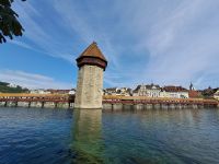 Luzern Wasserturm mit Kapellbrücke.jpg &ndash; &copy; Gisela Hohlfeld (Eberhardt TRAVEL)