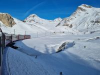Fahrt mit dem Bernina-Express  &ndash; &copy; Katrin Deutschbein (Eberhardt TRAVEL)