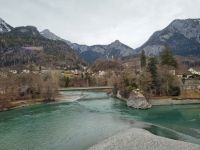 Fahrt mit der Rhätischen Bahn auf der Strecke des Glacier-Express - Reichenau (Vereinigung von Vorder- und Hinterrhein) &ndash; &copy; Katrin Deutschbein (Eberhardt TRAVEL)