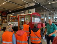sehr herzliche Depotführung &ndash; &copy; G. Adamietz (Eberhardt TRAVEL)