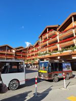230 Zermatt Bahnhofsplatz &ndash; &copy; Annette Probst-Weise (Eberhardt TRAVEL)