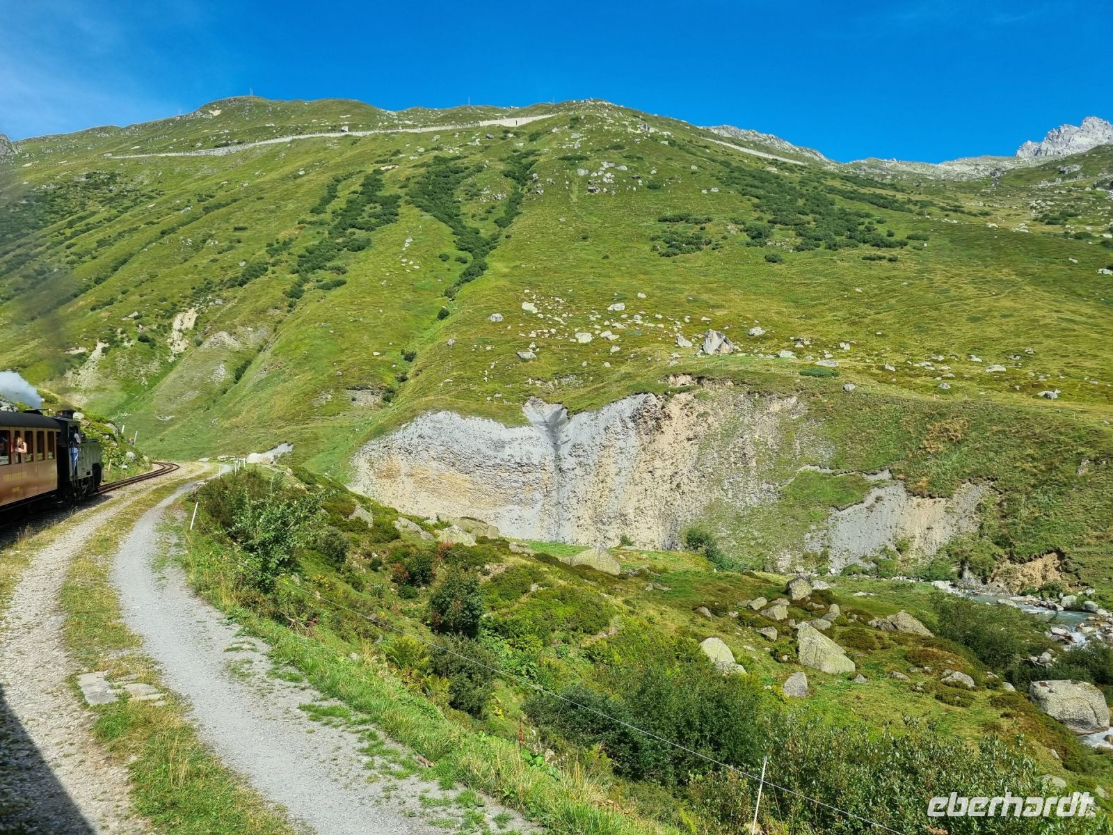 Fahrt mit der Furka-Dampfbahn von Realp nach Oberwald... &ndash; &copy; Katrin Deutschbein (Eberhardt TRAVEL)
