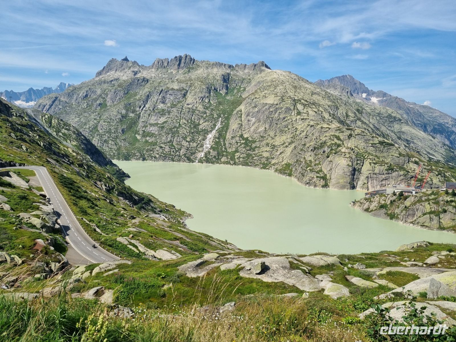 Grimselpass - Blick auf Grimsel- und Räterichsbodensee &ndash; &copy; Katrin Deutschbein (Eberhardt TRAVEL)