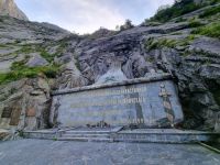 Schöllenenschlucht - Suwarow-Denkmal &ndash; &copy; Katrin Deutschbein (Eberhardt TRAVEL)
