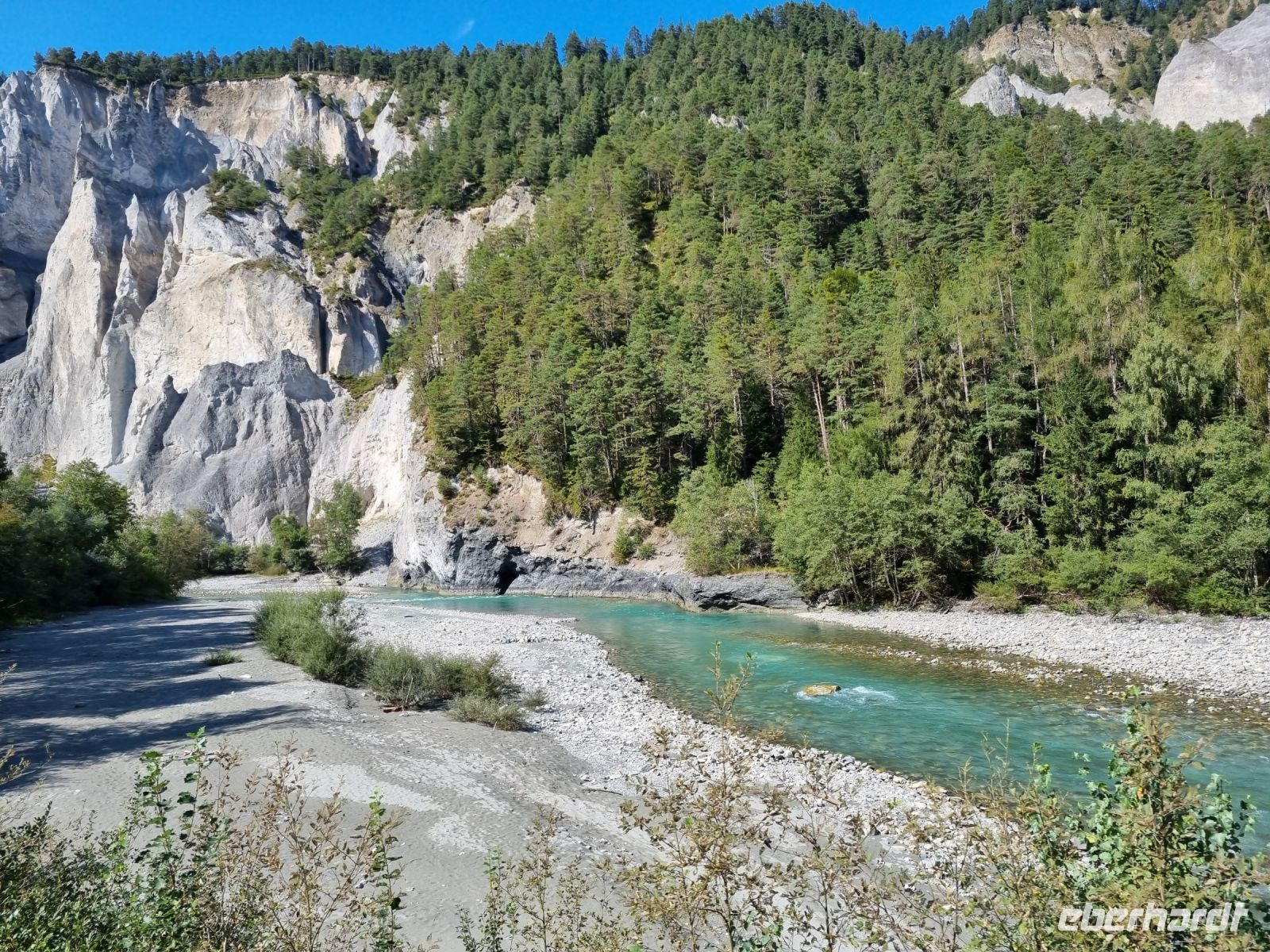 Fahrt mit dem Glacier-Express... - von Disentis nach Chur (Rheinschlucht) &ndash; &copy; Katrin Deutschbein (Eberhardt TRAVEL)