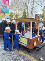 320 Basler Fasnacht - Cortège - Die Kleinen haben auch Spaß &ndash; &copy; Annette Probst-Weise (Eberhardt TRAVEL)