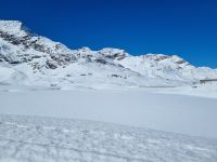 Fahrt mit dem Bernina-Express - Lago Bianco  &ndash; &copy; Katrin Deutschbein (Eberhardt TRAVEL)