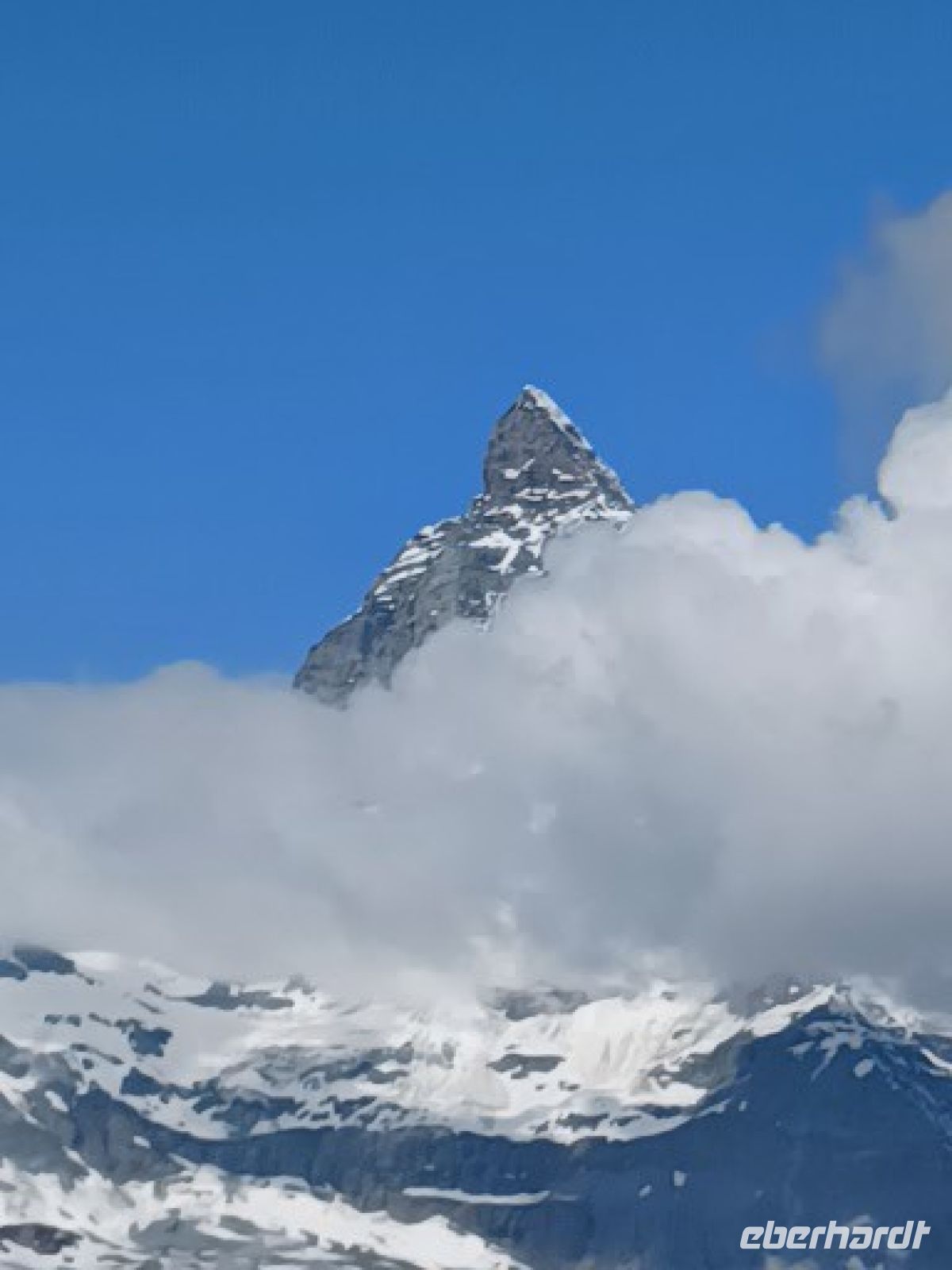 Auf dem Gornergrat - das Matterhorn noch umhüllt &ndash; &copy; Ute Solf (Eberhardt TRAVEL)