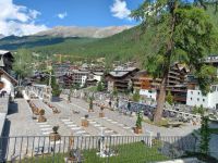 Zermatt - Gemeindefriedhof &ndash; &copy; Ute Solf (Eberhardt TRAVEL)