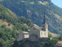 128 Raron mit Burgkirche &ndash; &copy; Annette Probst-Weise (Eberhardt TRAVEL)