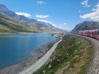 Fahrt mit dem Bernina-Express (Lago Bianco) &ndash; &copy; Katrin Deutschbein (Eberhardt TRAVEL)