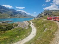 Fahrt mit dem Bernina-Express (Lago Bianco) &ndash; &copy; Katrin Deutschbein (Eberhardt TRAVEL)