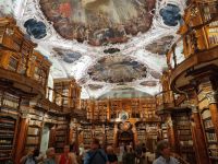 St. Gallen (Stiftsbibliothek) &ndash; &copy; Katrin Deutschbein (Eberhardt TRAVEL)