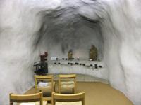 Jungfrau-Maria-Grotte in der Felsenkirche &ndash; &copy; Martina Pötschke (Eberhardt TRAVEL)