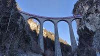 Regionalbahn am Landwasserviadukt &ndash; &copy; Sinah Witzig (Eberhardt TRAVEL)