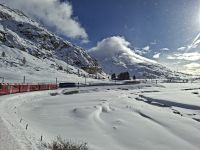 Fahrt mit dem Bernina-Express von Pontresina nach Ospizio Bernina... &ndash; &copy; Katrin Deutschbein (Eberhardt TRAVEL)