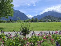 Interlaken (Blick von der Höhematte zur Jungfrau) &ndash; &copy; Katrin Deutschbein (Eberhardt TRAVEL)