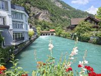 Interlaken (Unterseen - Ausblick von der Kleinen Aarebrücke) &ndash; &copy; Katrin Deutschbein (Eberhardt TRAVEL)