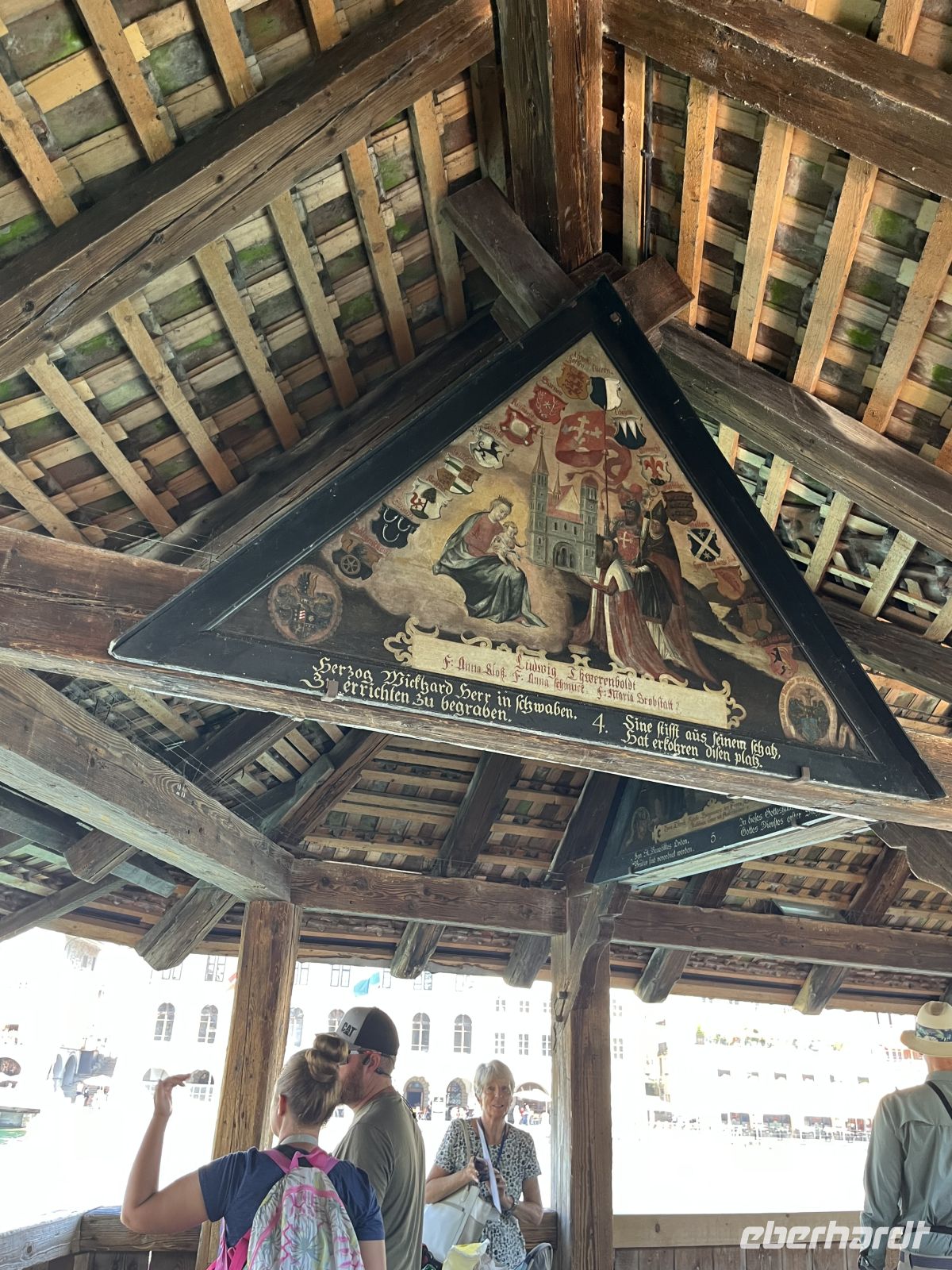 Luzern - Bilder in der Kapellbrücke &ndash; &copy; Renate Grafe (Eberhardt TRAVEL)