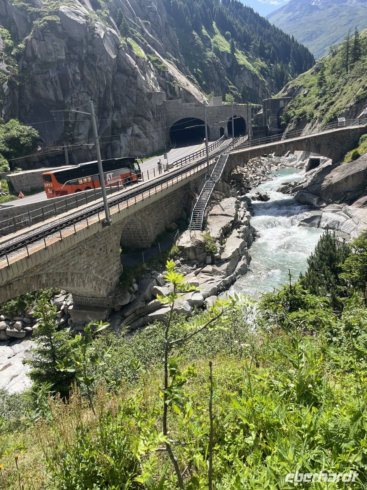 Teufelsbrücke &ndash; &copy; Renate Grafe (Eberhardt TRAVEL)