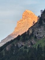 082 Zermatt - Sonnenaufgang - das Matterg´horn wir golden angestrahlt &ndash; &copy; Annette Probst-Weise (Eberhardt TRAVEL)