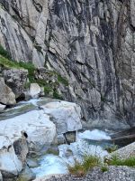 199 Fahrt nach Realp - Stopp in der Schöllenenschlucht an der Teufelsbrücke &ndash; &copy; Annette Probst-Weise (Eberhardt TRAVEL)